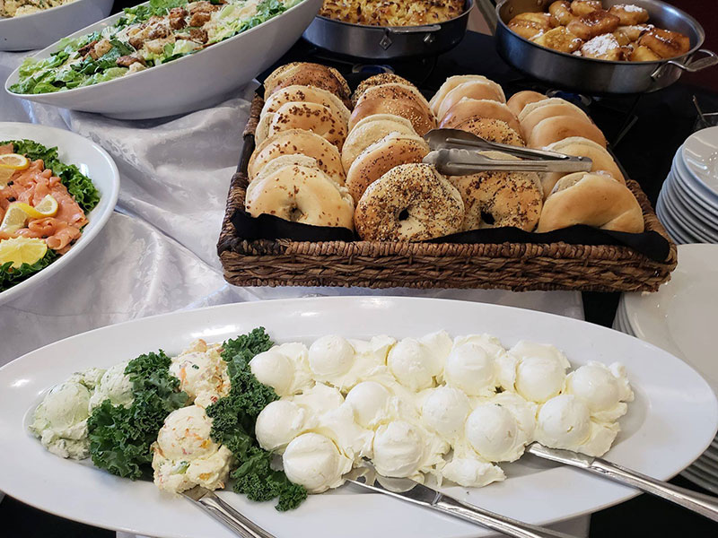 Break the Fast with Exquisite Catering by Robert: The Ideal Yom Kippur Menu